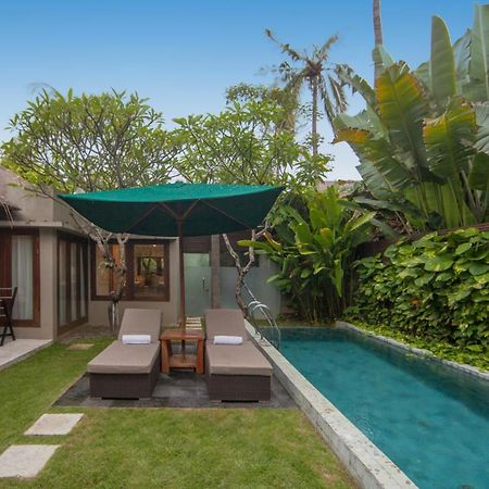 Legian Beach Villas Екстериор снимка