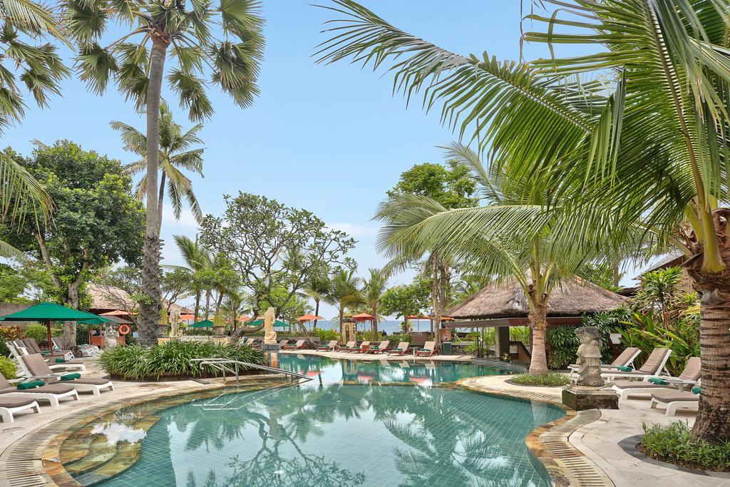 Legian Beach Villas Екстериор снимка